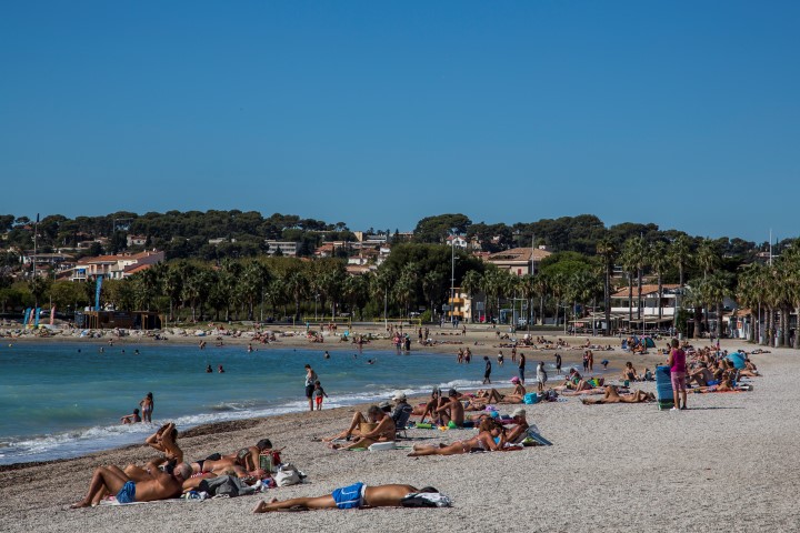 découvrir six fours plages