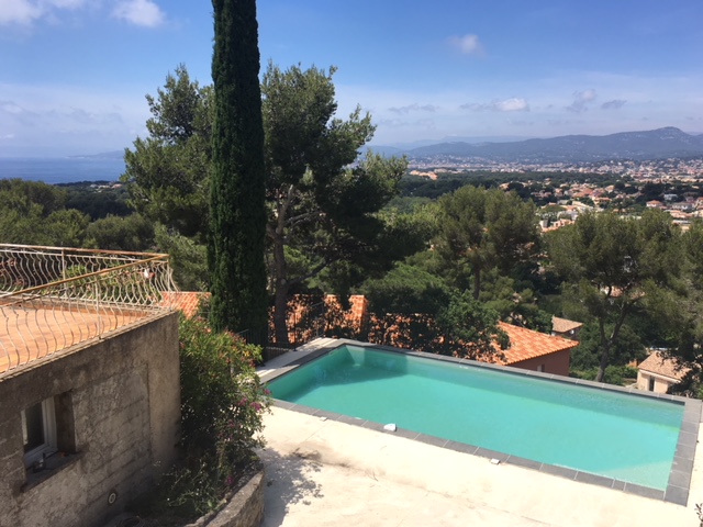 Piscine prive avec vue panoramique