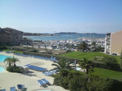 PISCINE VUE MER