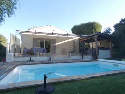 Vente T6 SIX FOURS LES PLAGES VILLA INDIVIDUELLE AVEC PISCINE